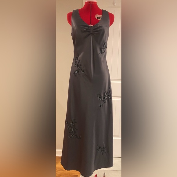 Newport News Dresses & Skirts - 90s Gray Satin V-neck Gown With Floral Sequined Beading